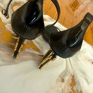 Dolce & Gabbana
Dolce & Gabbana Baroque Heel Sandals